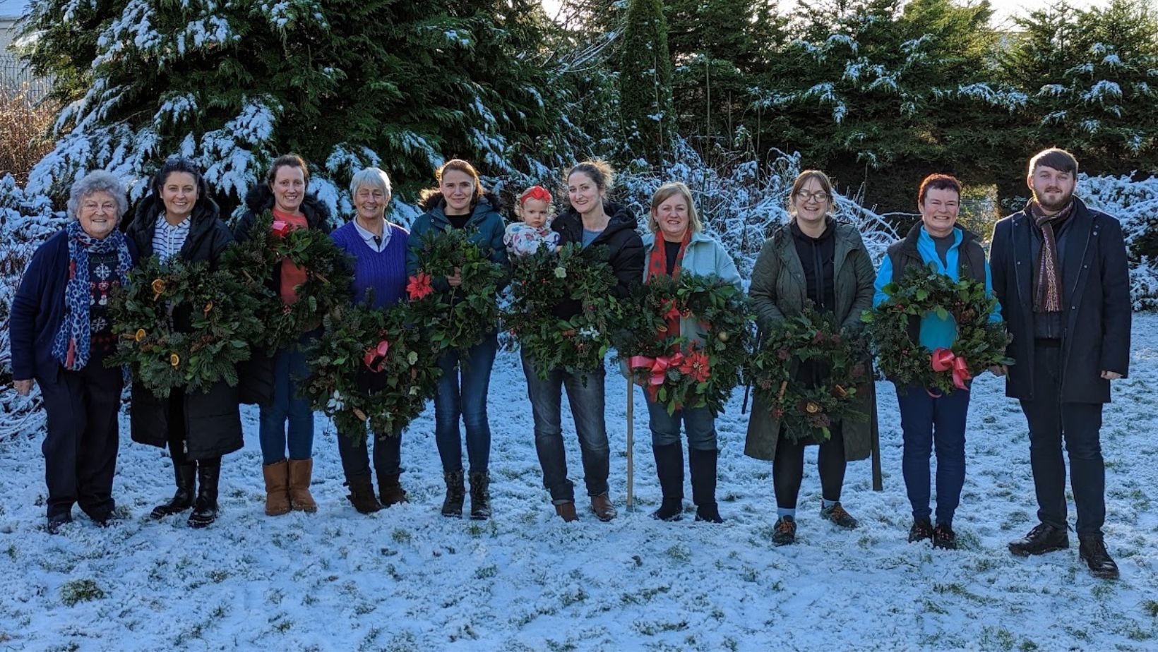 Free Christmas Community Arts Wreath-making Workshops across your council area!